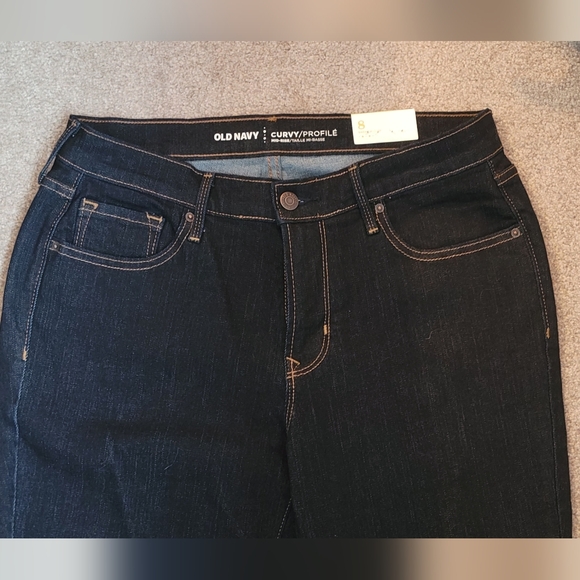 Old Navy midrise curvy 8S - Picture 2 of 6